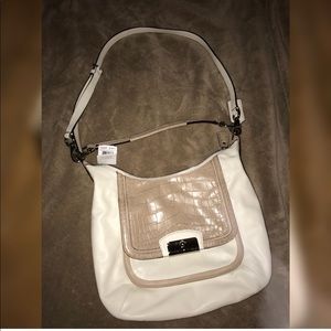 Coach NWT beautiful white leather crossbody 🎀